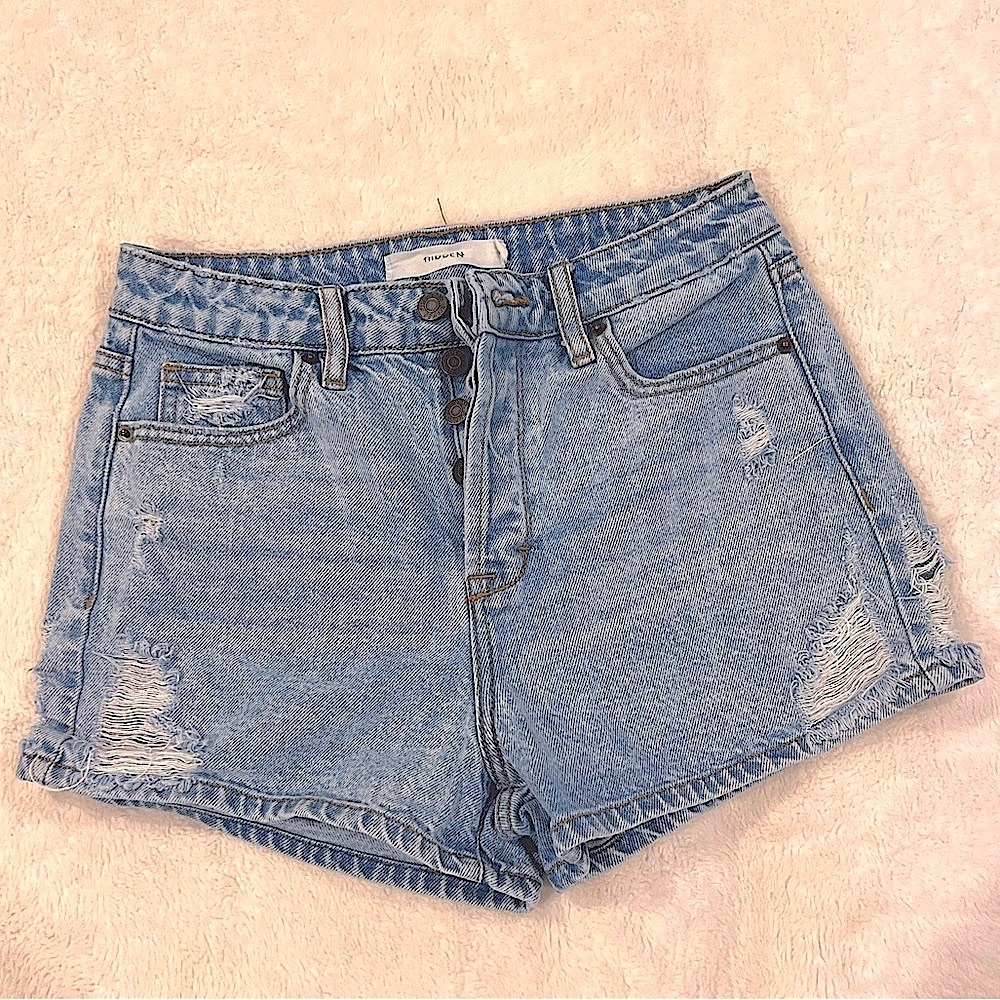 Small jean shorts in great condition